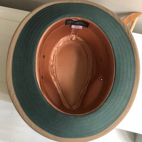 Hat - Picture 5 of 6